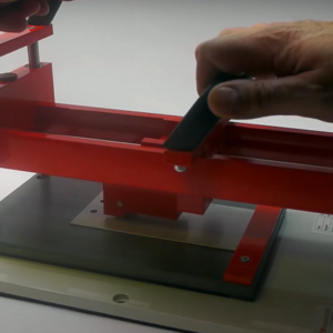 Crosscut Master  essais d&rsquo;adhérence par quadrillage semi-automatique